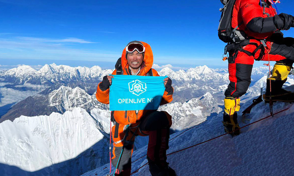 OpenLive NFT được quảng bá trên đỉnh Everest